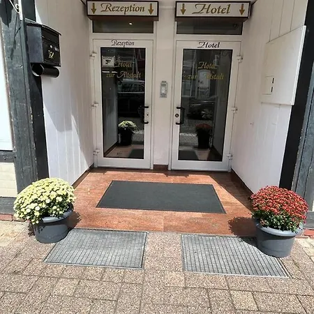 Zur Altstadt Hotel 3*